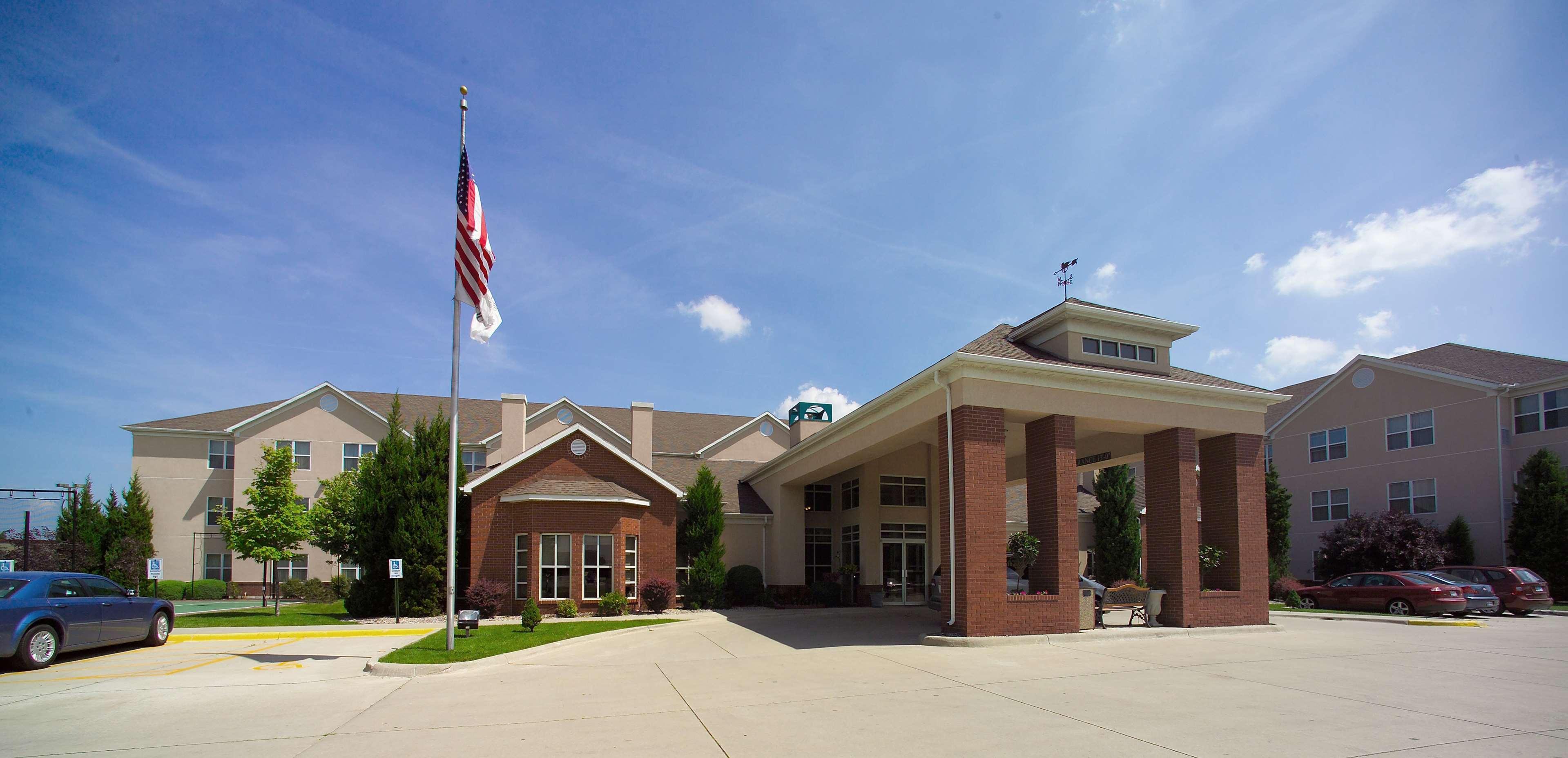 Homewood Suites Grand Rapids Bagian luar foto