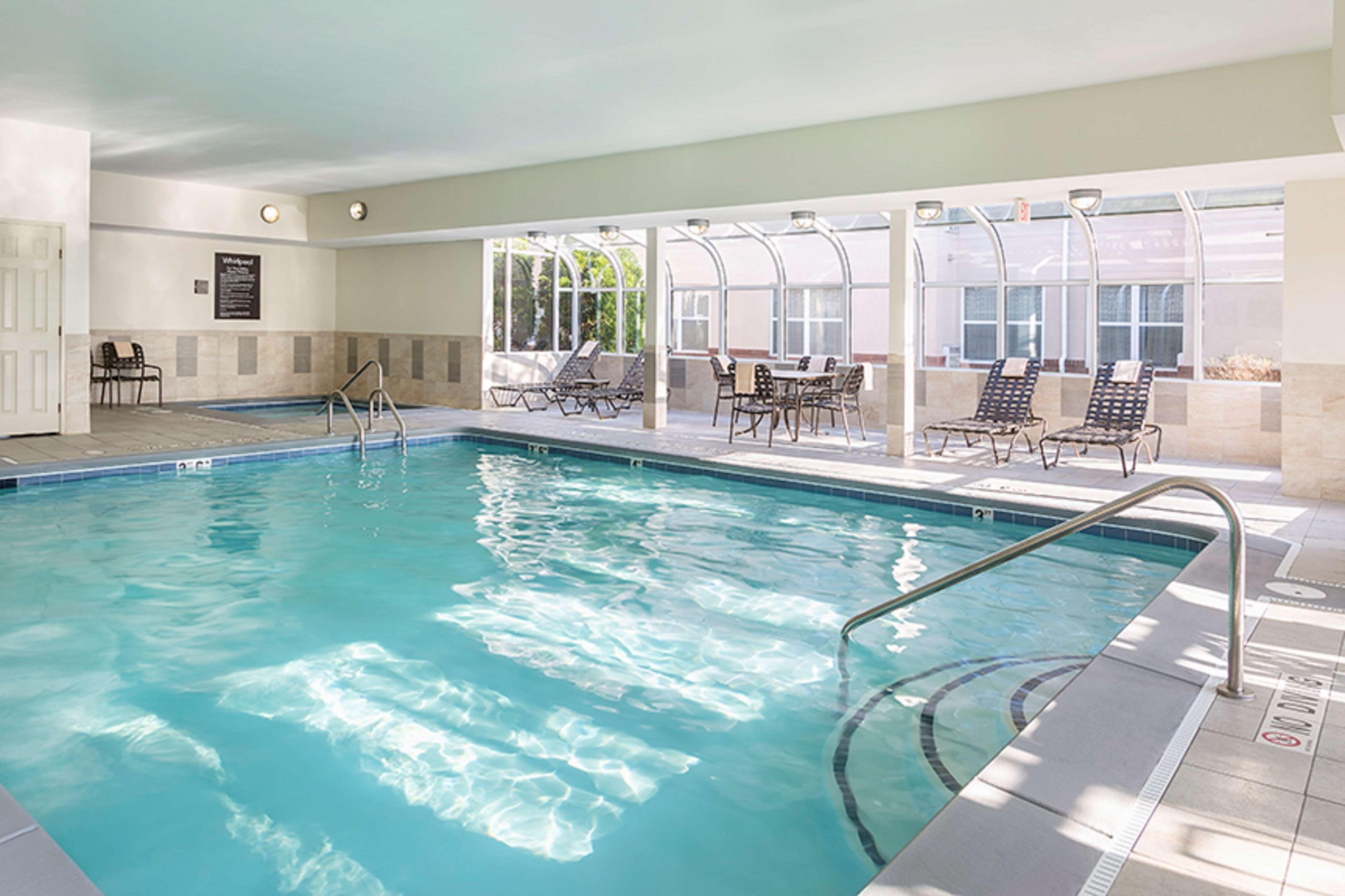 Homewood Suites Grand Rapids Bagian luar foto