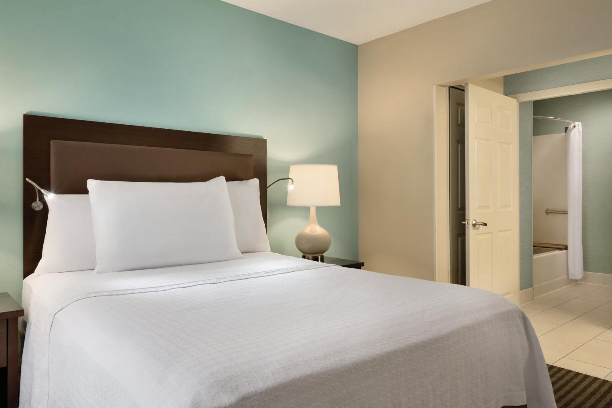 Homewood Suites Grand Rapids Bagian luar foto