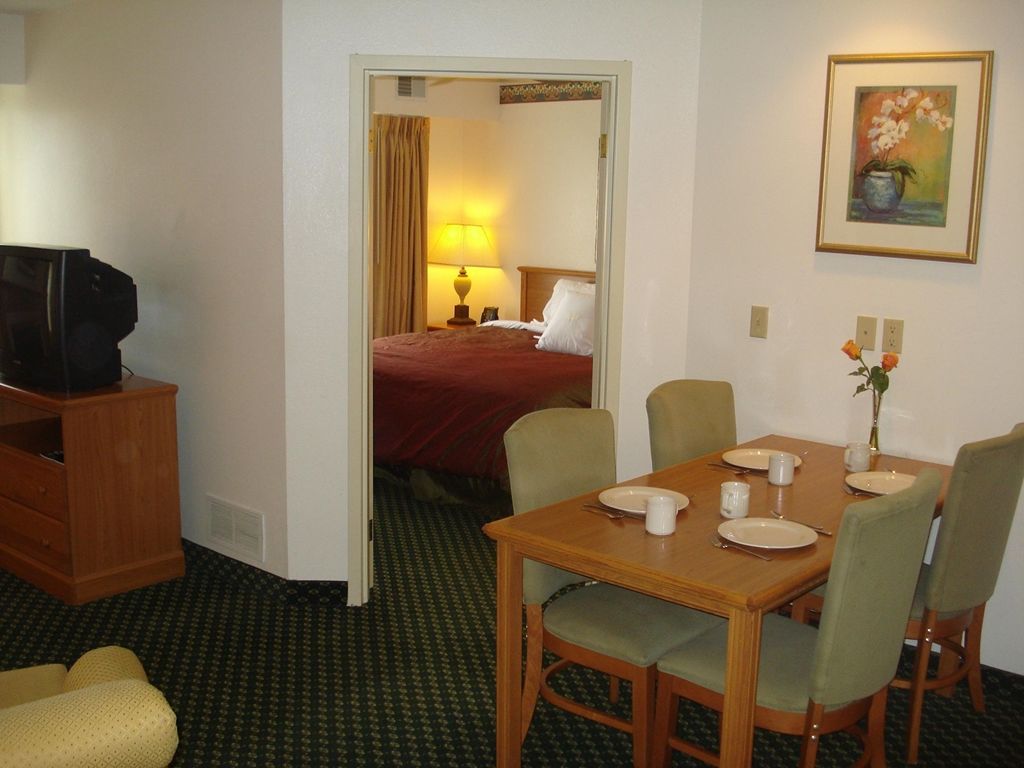 Homewood Suites Grand Rapids Ruang foto