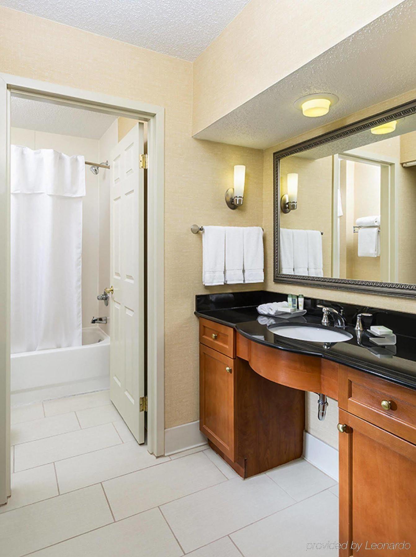 Homewood Suites Grand Rapids Bagian luar foto