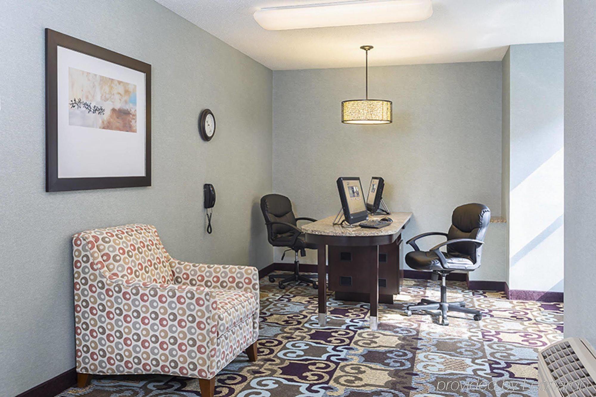 Homewood Suites Grand Rapids Bagian luar foto